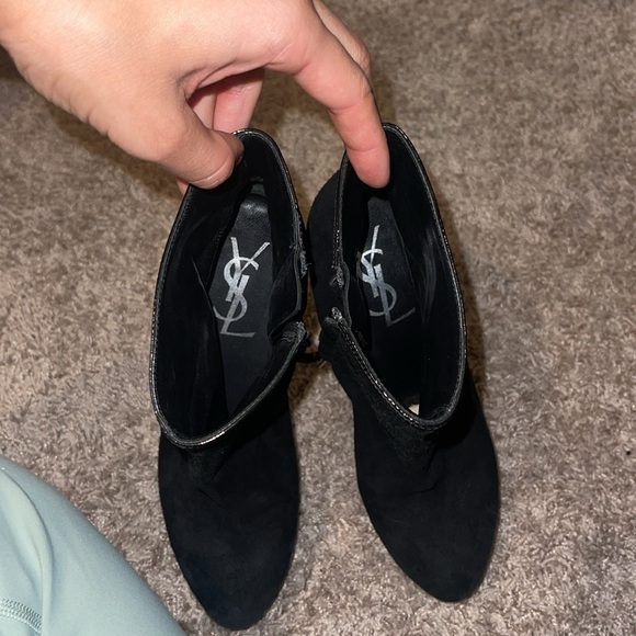 Yves Saint Laurent Black Suede Platform boot heels
Size 37 1/2 EU SIZE 6 US - Picture 9 of 13
